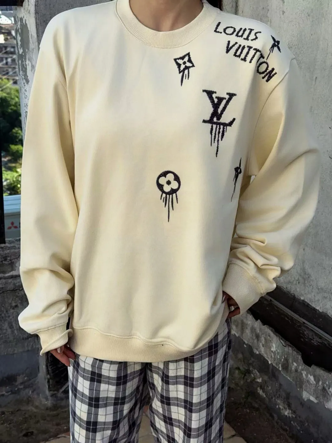Louis Vuitton/Louis Vuitton 25Fw tassel presbyopic letter embroidered round neck sweatshirt